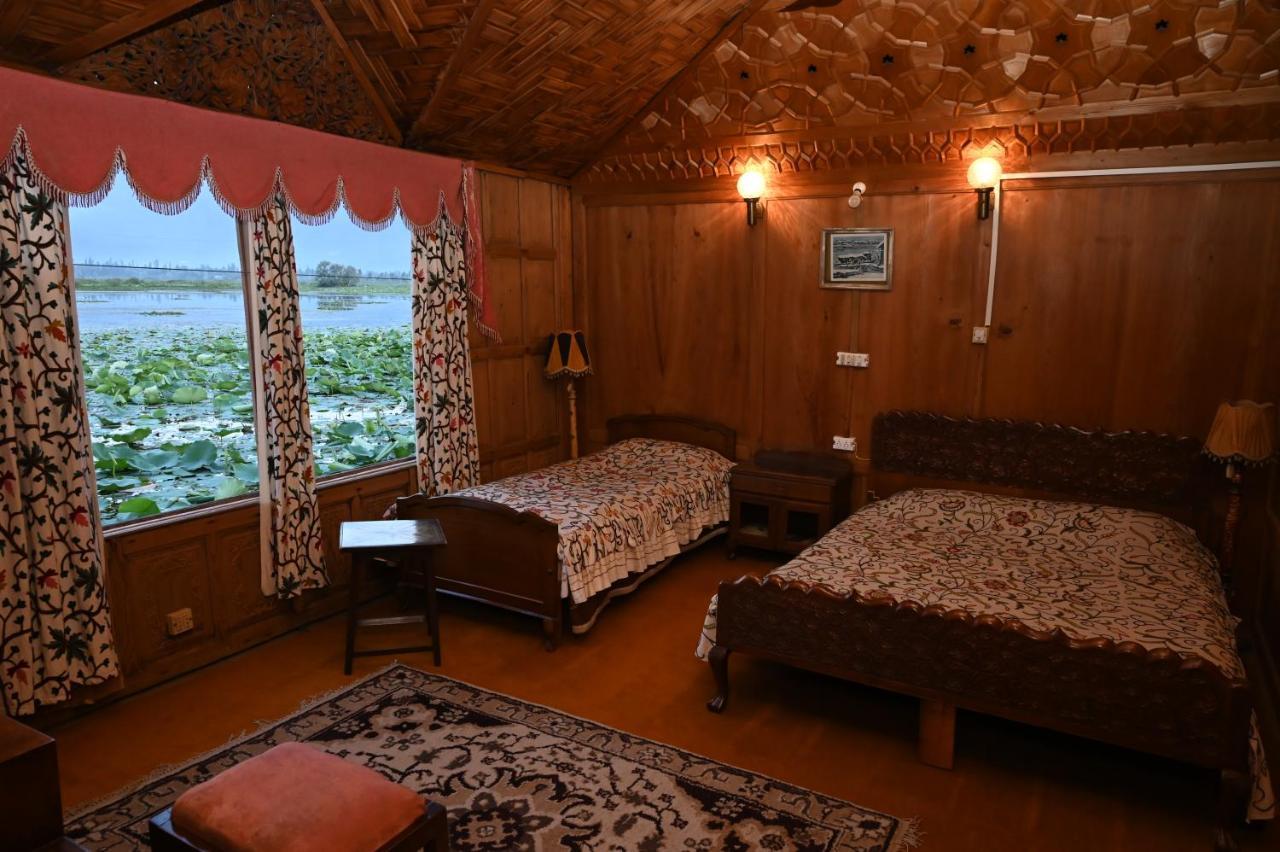 Kings Houseboats Hotel Srinagar  Ngoại thất bức ảnh