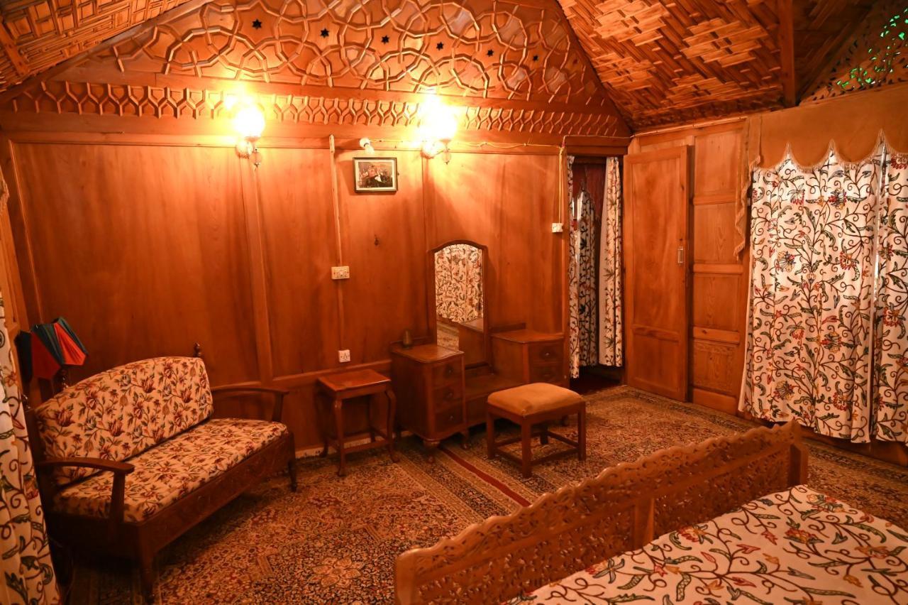 Kings Houseboats Hotel Srinagar  Ngoại thất bức ảnh