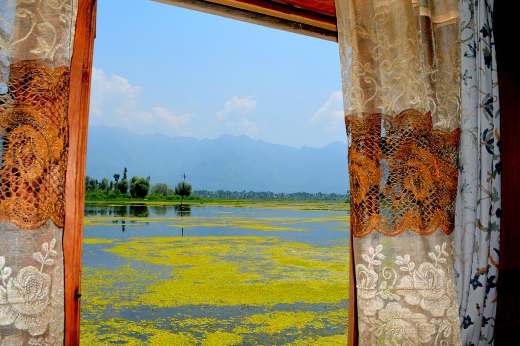 Kings Houseboats Hotel Srinagar  Ngoại thất bức ảnh