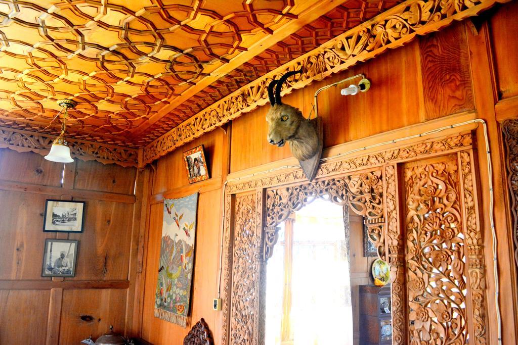 Kings Houseboats Hotel Srinagar  Ngoại thất bức ảnh