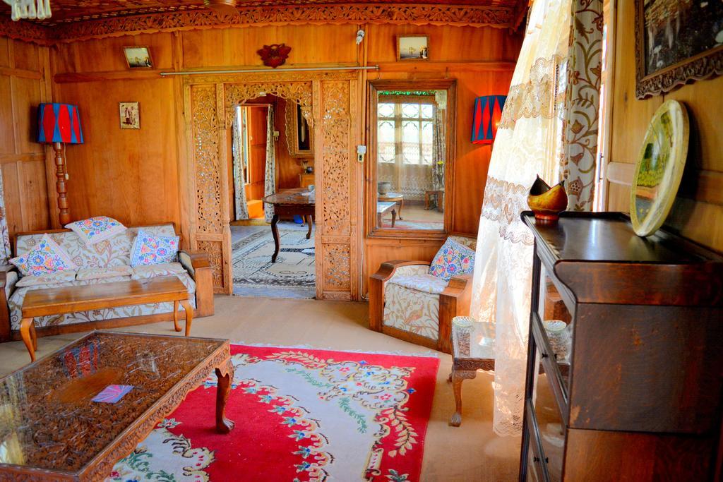 Kings Houseboats Hotel Srinagar  Ngoại thất bức ảnh